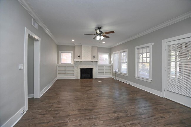 Building Photo - 606 Avondale St