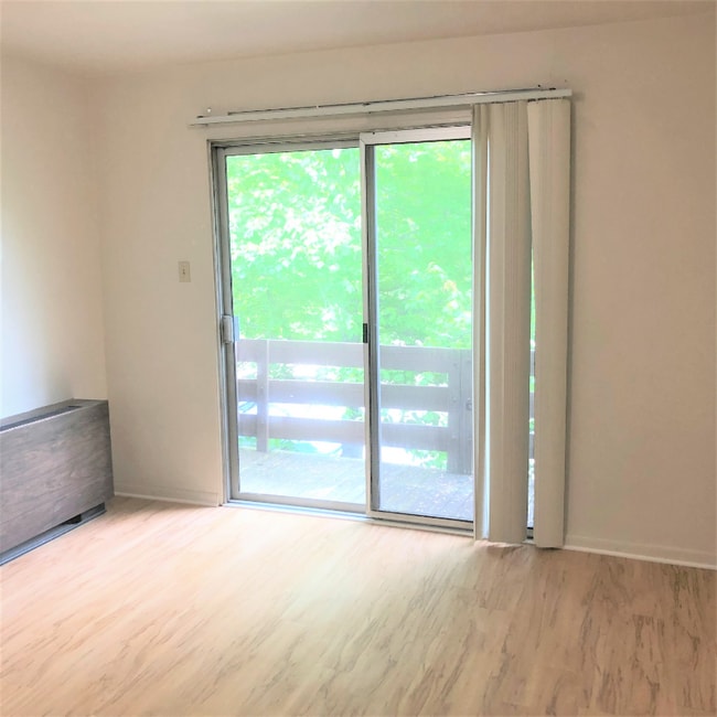 Photo - 6350 Forward Ave Apartment