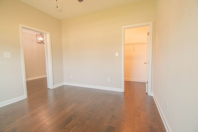 Foto del edificio - Available July 1! 4 Bedroom 2.5 Bathroom