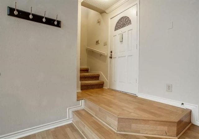 Foto del edificio - 6000 Auburndale Ave