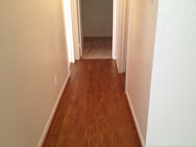 Foto del edificio - 2 Bedroom Home in Wolf Pen District