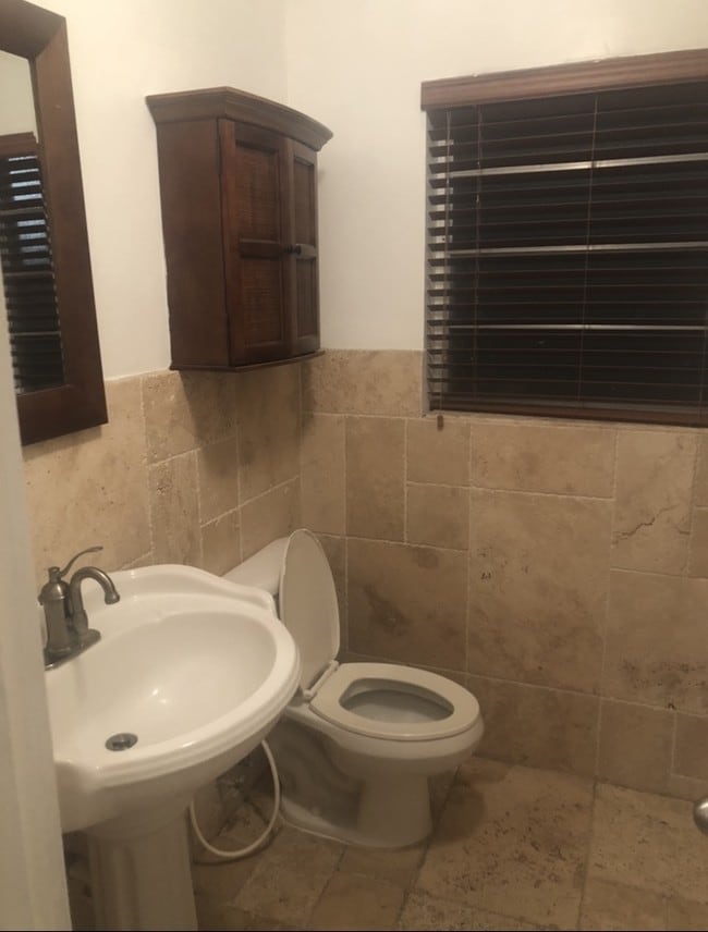 Bathroom - 700 Layne Blvd
