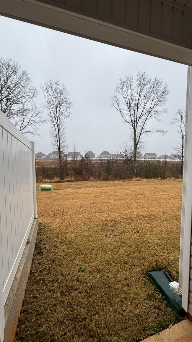 Building Photo - 325 Chapelwood Way