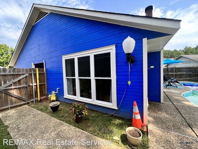 Building Photo - 2 br, 2 bath House - 9117 Bernadette
