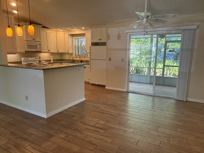 Photo - 2533 Tail Spin Trail House