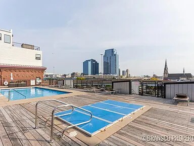 Foto principal - 600 Broadway Ave NW