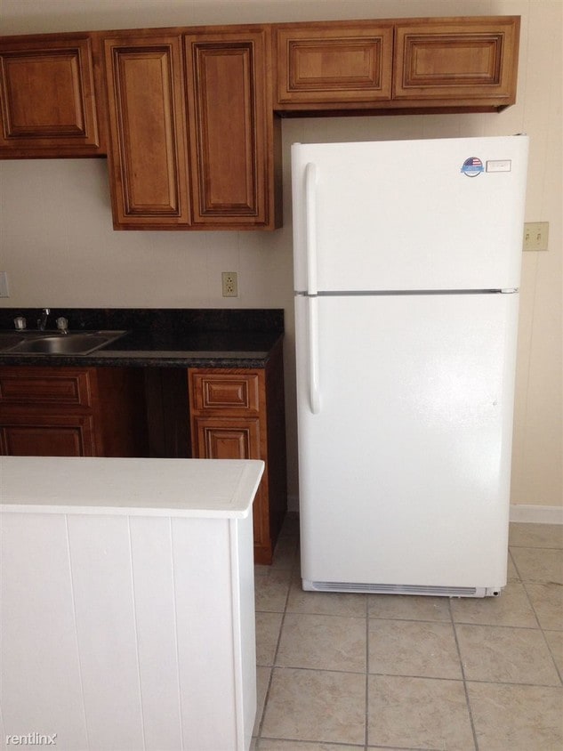 Primary Photo - 169 Briarfield Ave