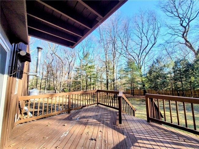 Foto del edificio - 196 Angell Rd