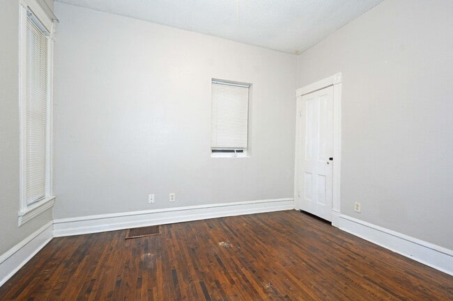 Foto del edificio - 3-Bedroom 1-Bathroom Unit Available Now in Minneapolis!
