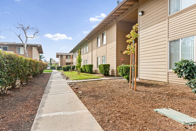 Vista alternativa del edificio - THE CASCADES