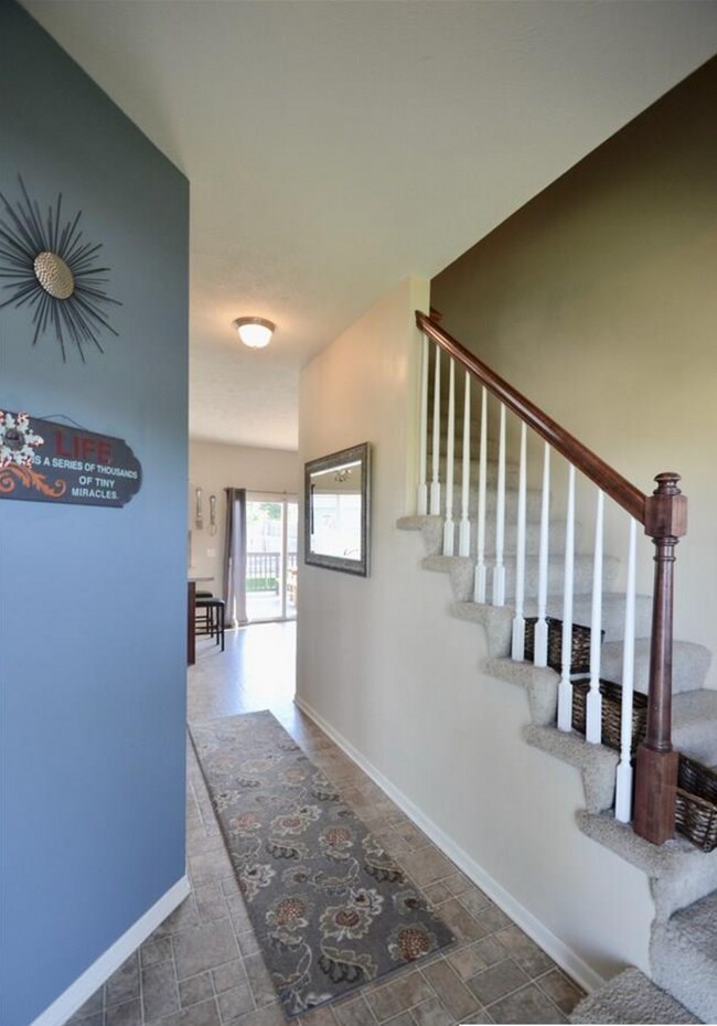Building Photo - 5 Bedroom With 6th Non-Conforming In Stone...