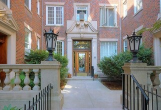 Building Photo - 285 Harvard St