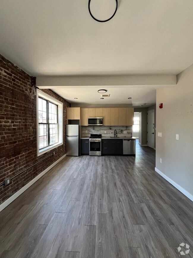 Building Photo - 73 Arlington Ave