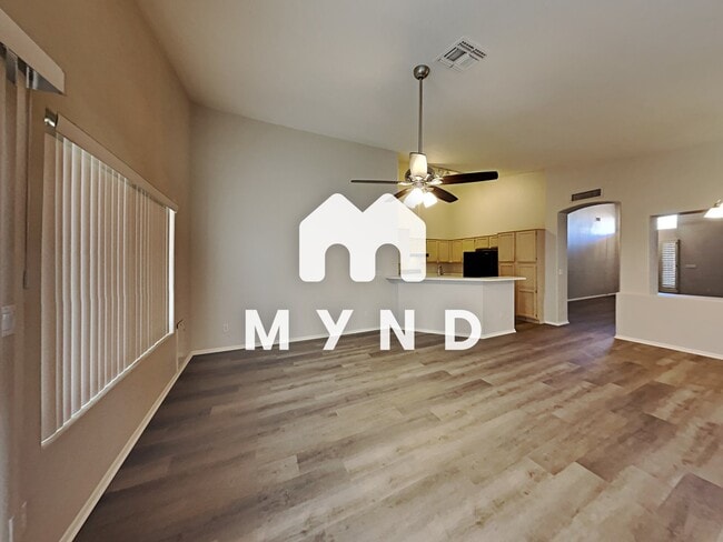 Building Photo - 4621 E Villa Rita Dr