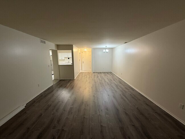 Foto del edificio - 30414 Orchard Lake Rd