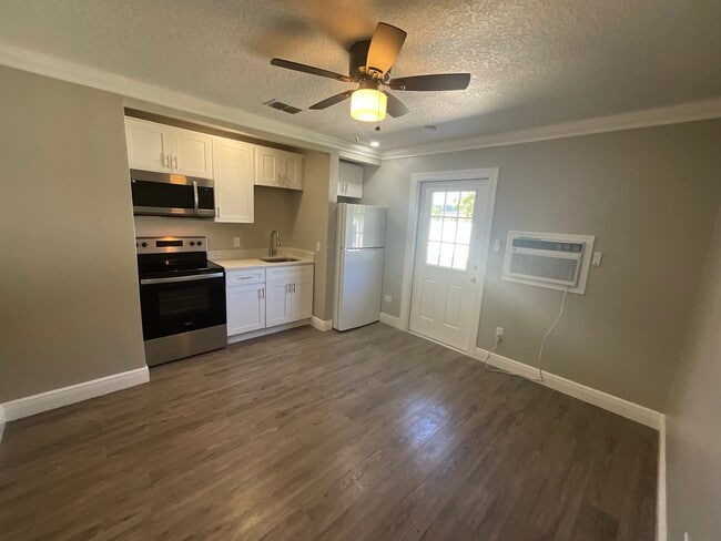 Foto del edificio - 221 La Paz Dr