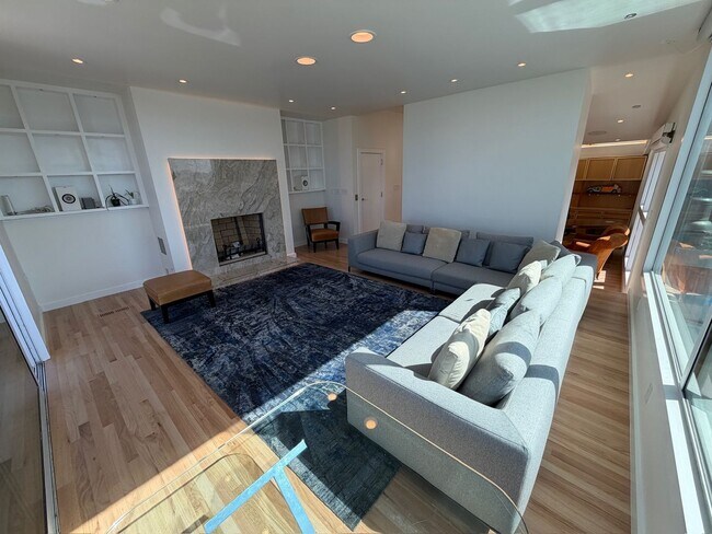 Foto del edificio - 1344 Greenwich St