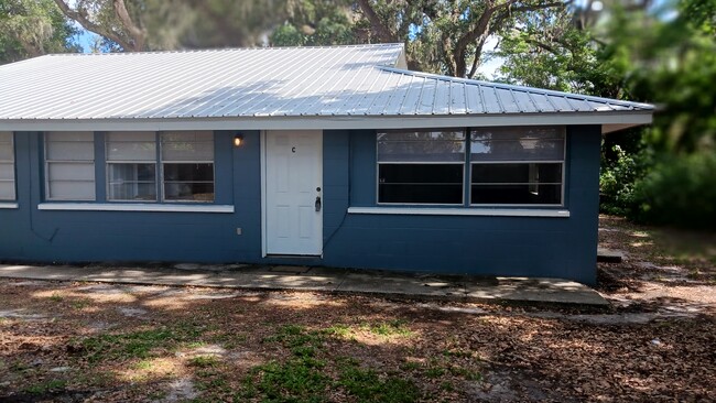 Building Photo - 3947 State Road 60 E