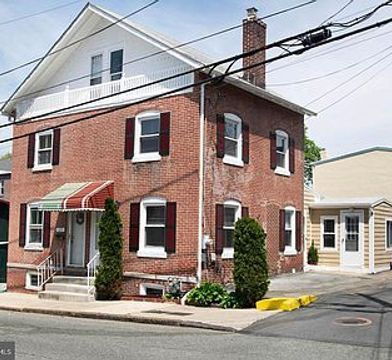 Primary Photo - 121 N Darlington St