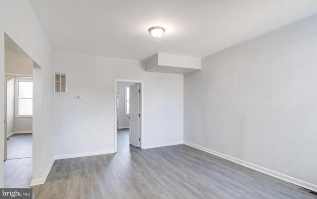 Building Photo - 3007 Oakley Ave