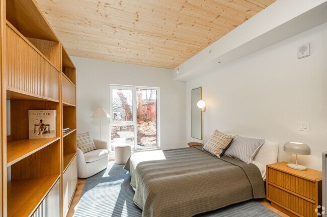 Interior Photo - VANILLA 301 SPE LLC