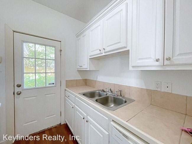 Building Photo - 3 br, 2 bath House - 1310 S. 18th Street