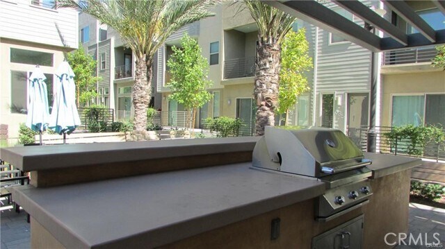 Foto del edificio - 770 Chandler Walk
