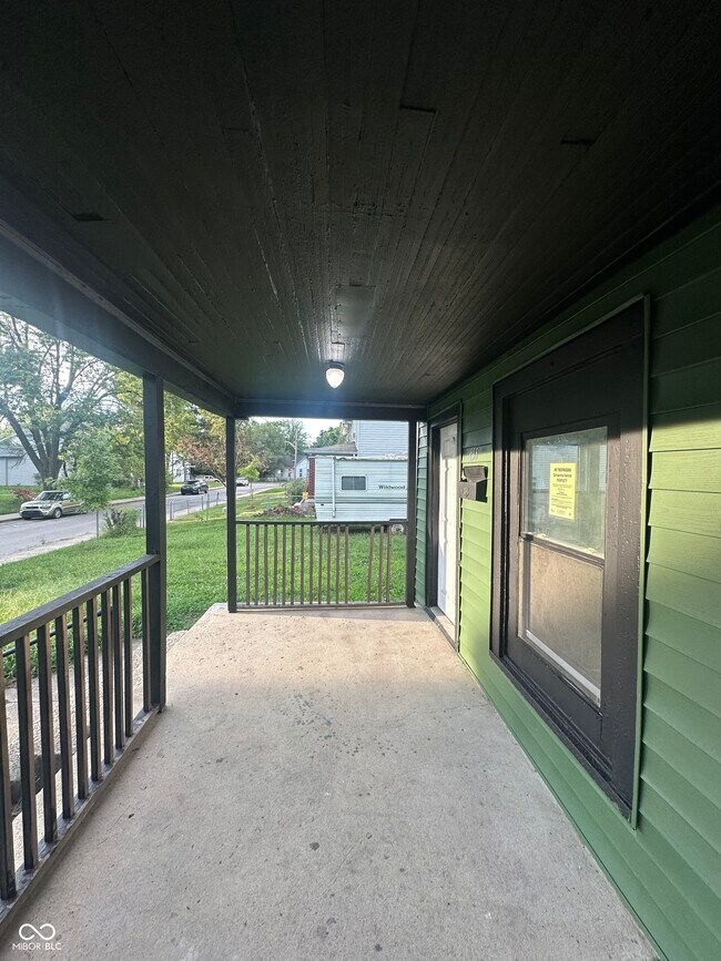 Foto del edificio - 613 N Tacoma Ave