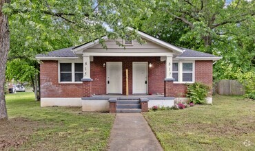 Building Photo - 817 Stafford St