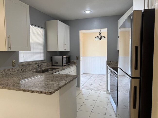 Photo - 4712 Dandelion Drive Apartment