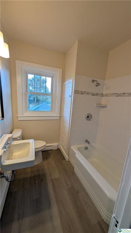 Building Photo - 1030 N New St