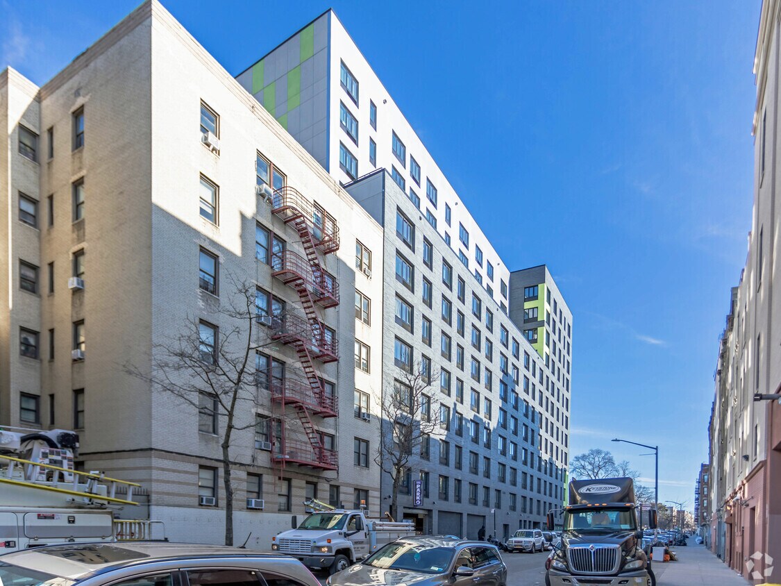 Foto del edificio - Creston Parkview