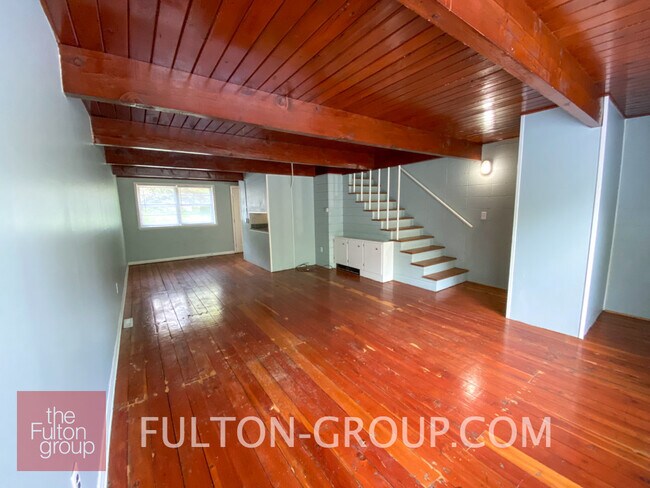 Building Photo - 902 Maybelle St NE