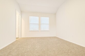 Building Photo - 5611 Simcrest Grove Dr