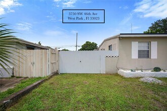 Building Photo - 3750 SW 46th Ave