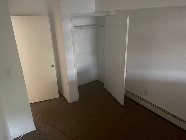Bedroom - 251 Sumpter St