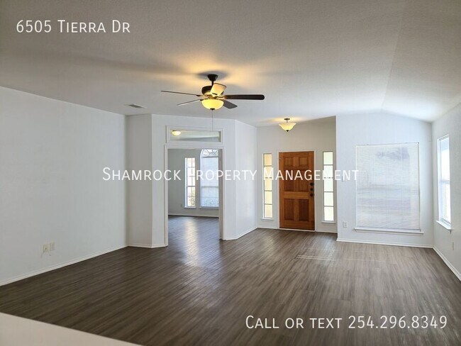 Building Photo - Sendero Springs 4 Bedroom