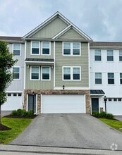 Building Photo - 64 Hawthorne Dr