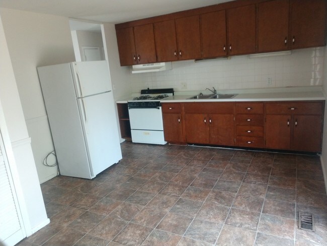 Building Photo - 607 Ridgewood Ct