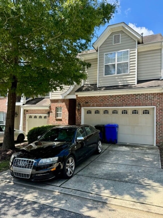 Building Photo - 213 Chateau Pl