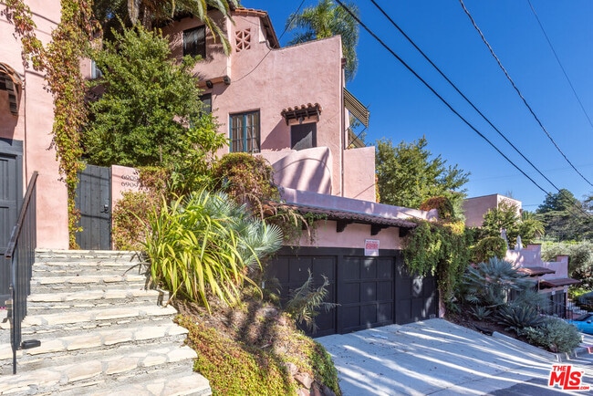 Building Photo - 6907 Bonita Terrace