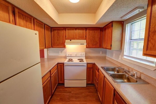 Foto del edificio - 506 S Oliver St