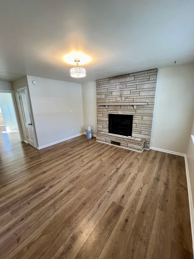 Foto del edificio - 161 Bosstick Ave