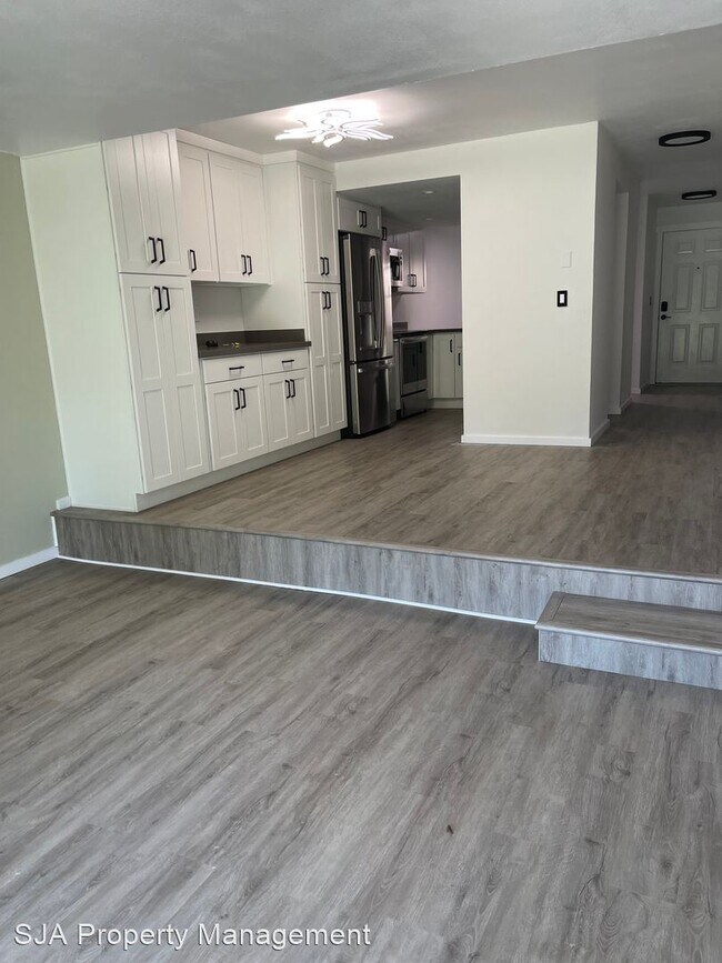 Building Photo - 2 br, 2 bath House - 23003 Lakeview Drive ...