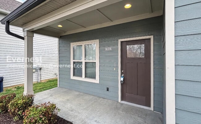 Foto del edificio - 1606 McBrien Rd