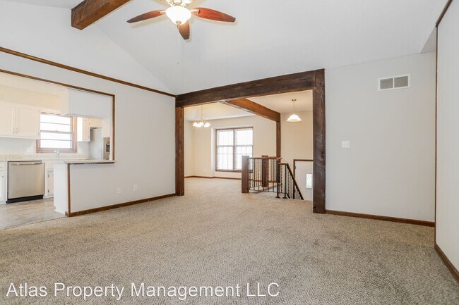 Foto del edificio - 4 br, 2.5 bath House - 16320 W 126th St