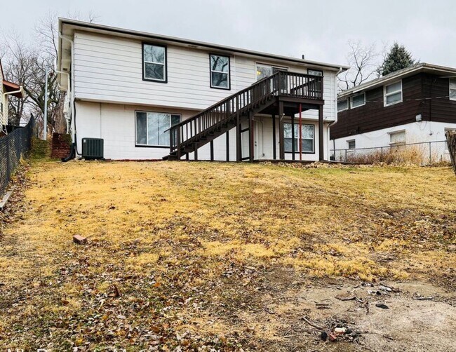 Building Photo - 3311 N 57th St