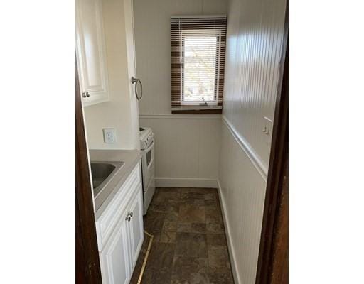 Building Photo - 1 bedroom in Wellesley MA 02482
