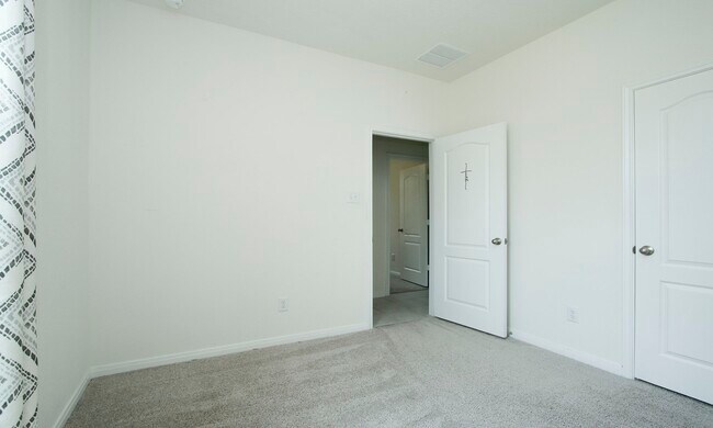 Foto del edificio - 7219 Bakersfield Ct