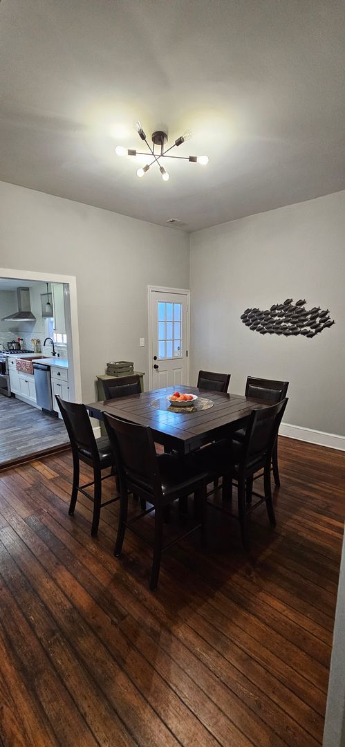 Building Photo - Church Hill, Libby Park Area, Fully Furnished - 2BR/2.5BA - Call Today To Schedule a Tour!